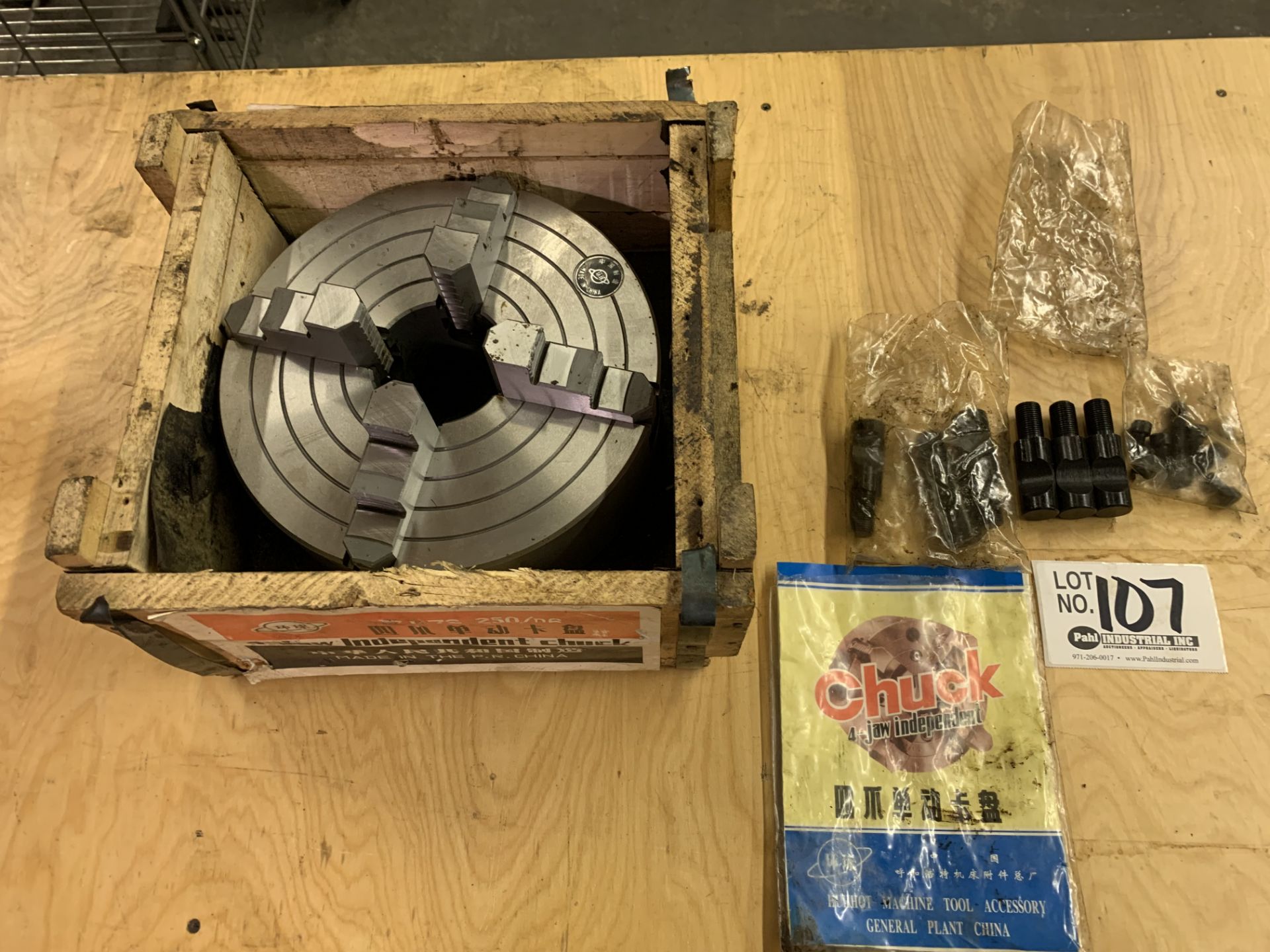 10" 4-Jaw Independent chuck w/manual New in Box