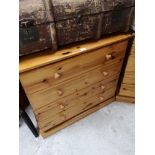 Pine chest of drawers.