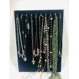 Lot of 9 vintage necklaces - all in good condition.