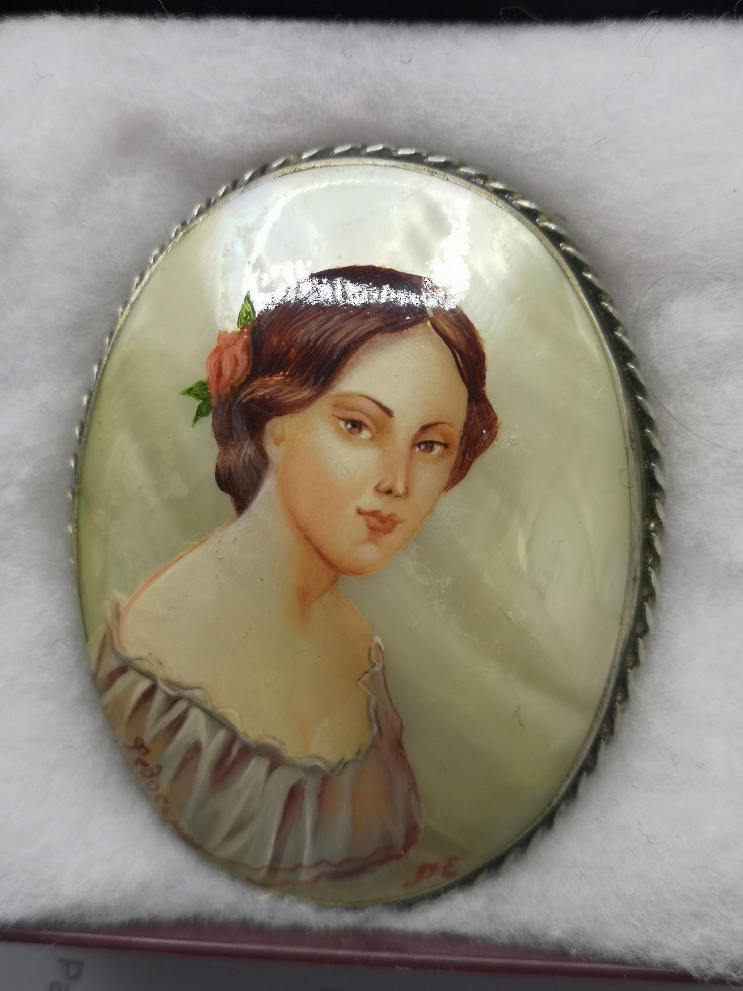 Large metal potrait brooch signed by artist. - Image 2 of 3