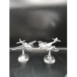 2 retro style chrome plane desk tidys gloster meteor 1943 and p51 mustang 1940.