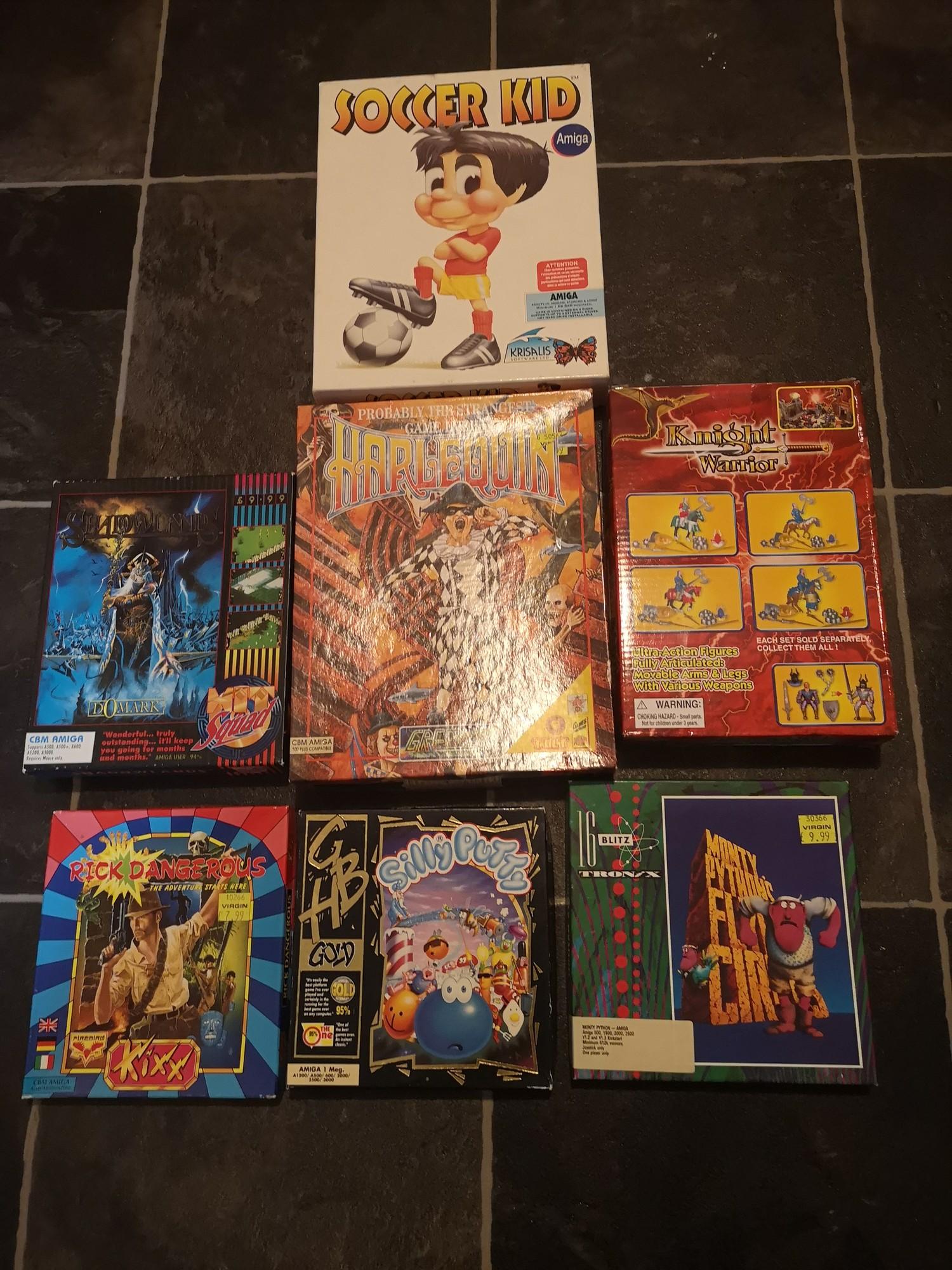 Lot of original amiga console games with original boxes.