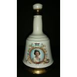 Her majesty the queen's bells old scotch whisky decanter full. 75cl.