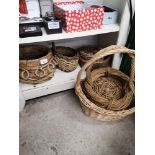 Lot of wicker basket s.