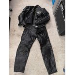 Set of motor bike leather s size 40.