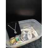 Lot of jewellery to include silver 925 necklace, silver bangle etc.