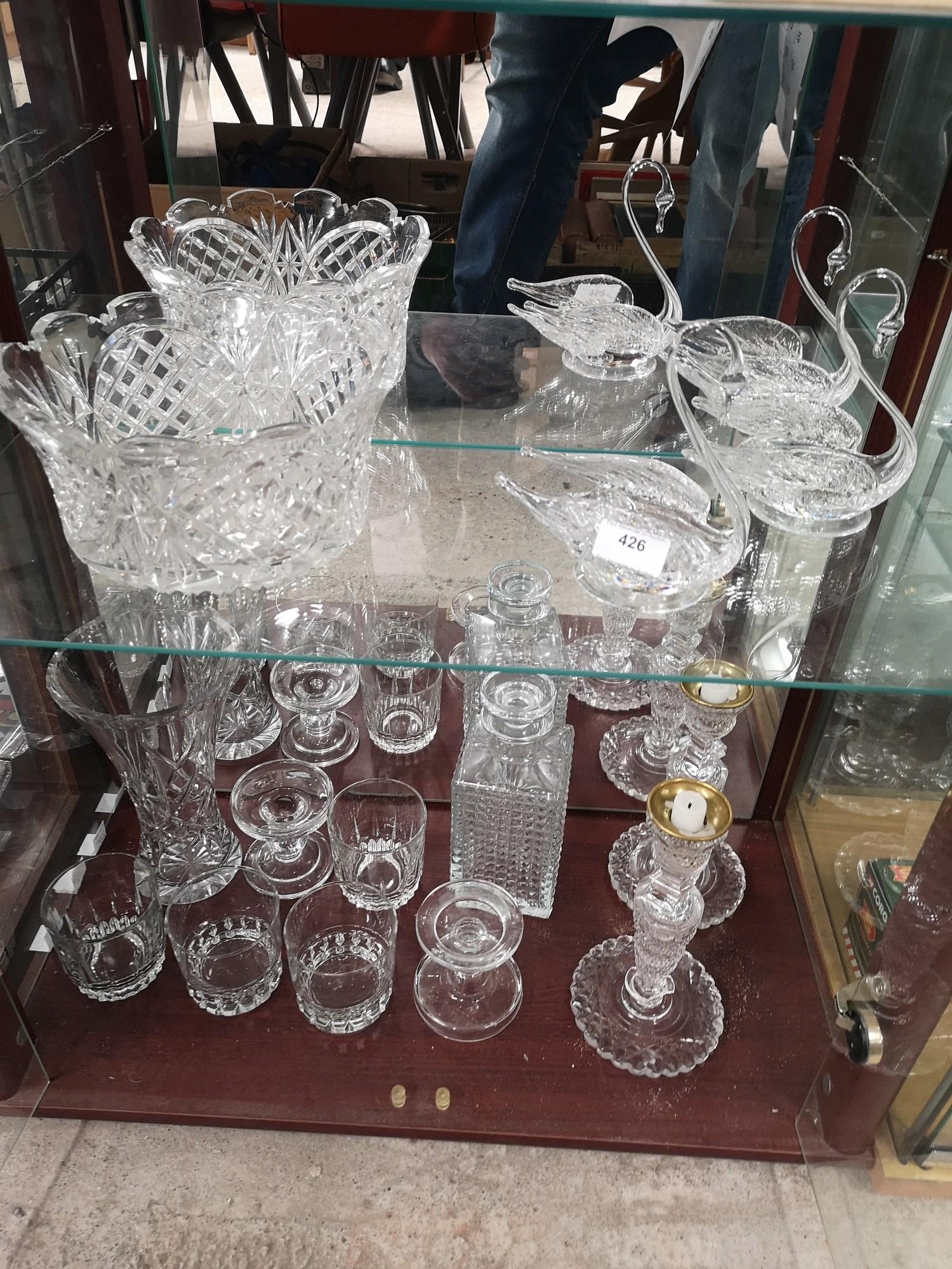2 Shelfs of crystal and glass ware s.