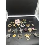 Quality collection of brooches.