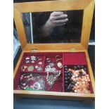 Beautiful inlaid musical box contain jewellery includes Siamese silver ring etc.