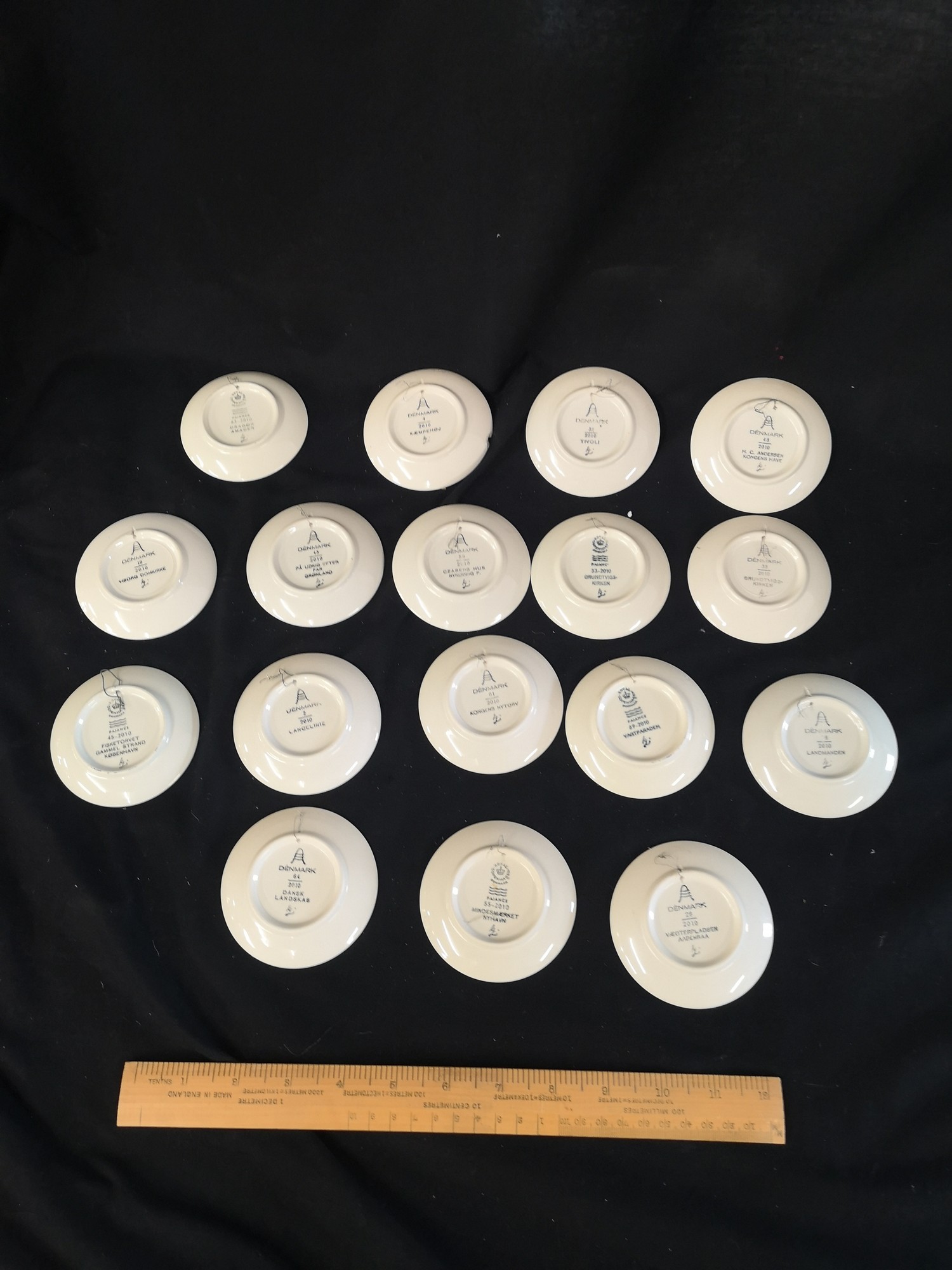 Collection of royal Copenhagen small mianiture plates. 1 af - Image 4 of 4