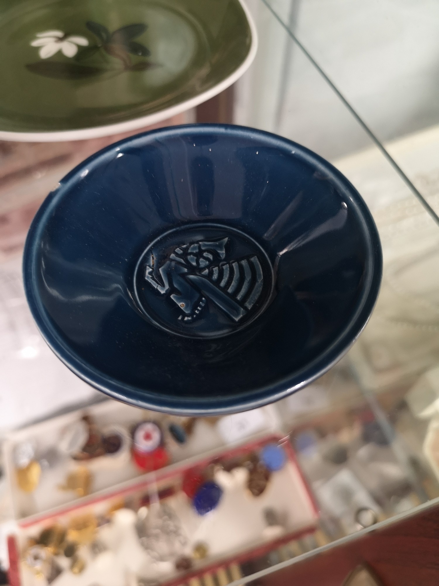 Shelf of collectables includes Royal Worcester porcelain hen ornaments, french pin dish, - Image 2 of 4