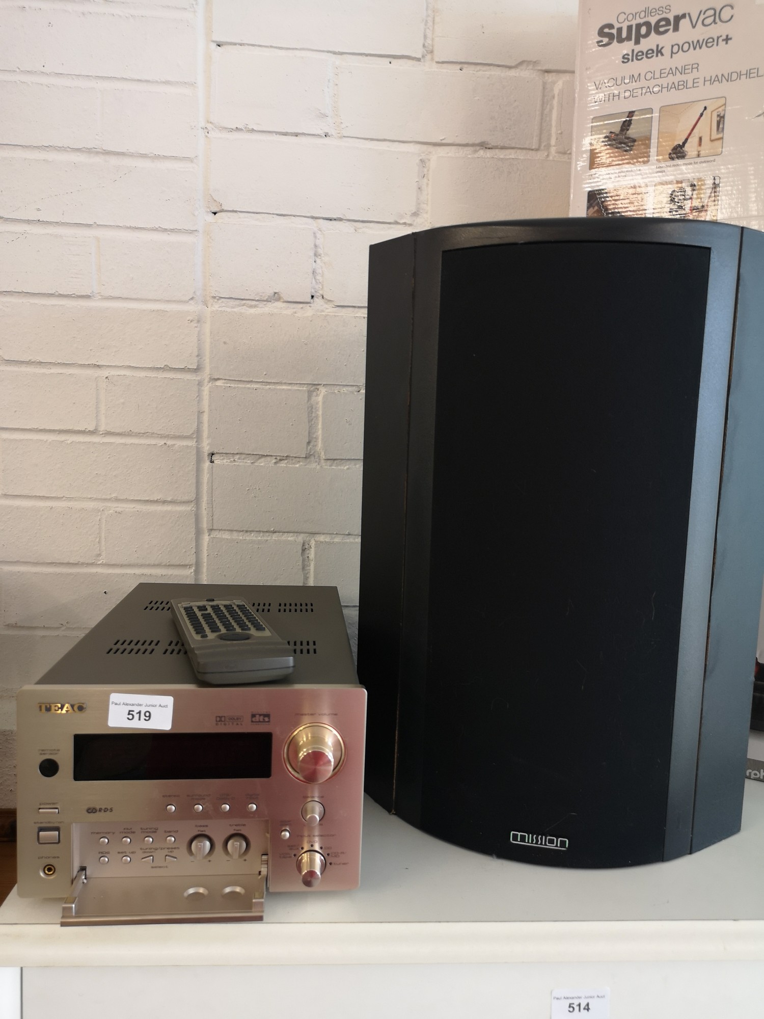 Teac hifi separate in working order together with mission top quality speaker.