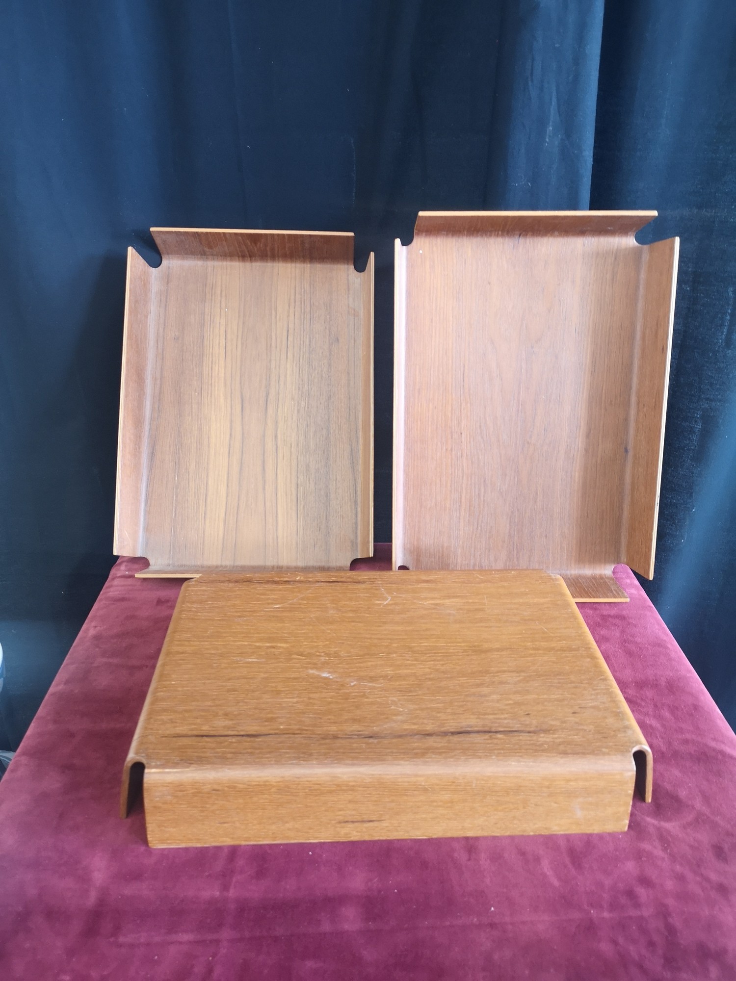 Set of 3 retro teak serving trays. - Image 2 of 3