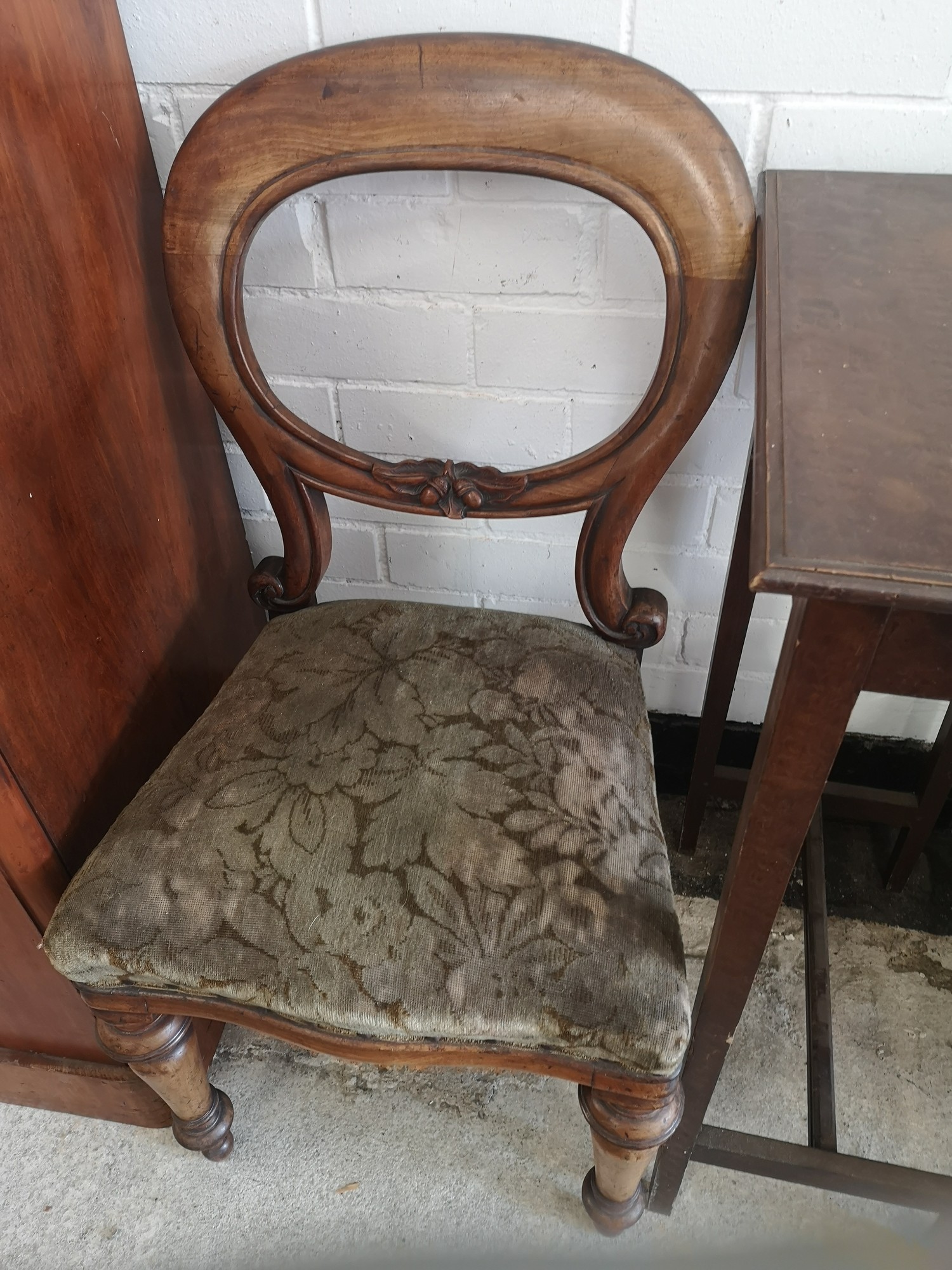 Pair of victorian balloon back chairs with 20th century contemporary table. - Image 3 of 4