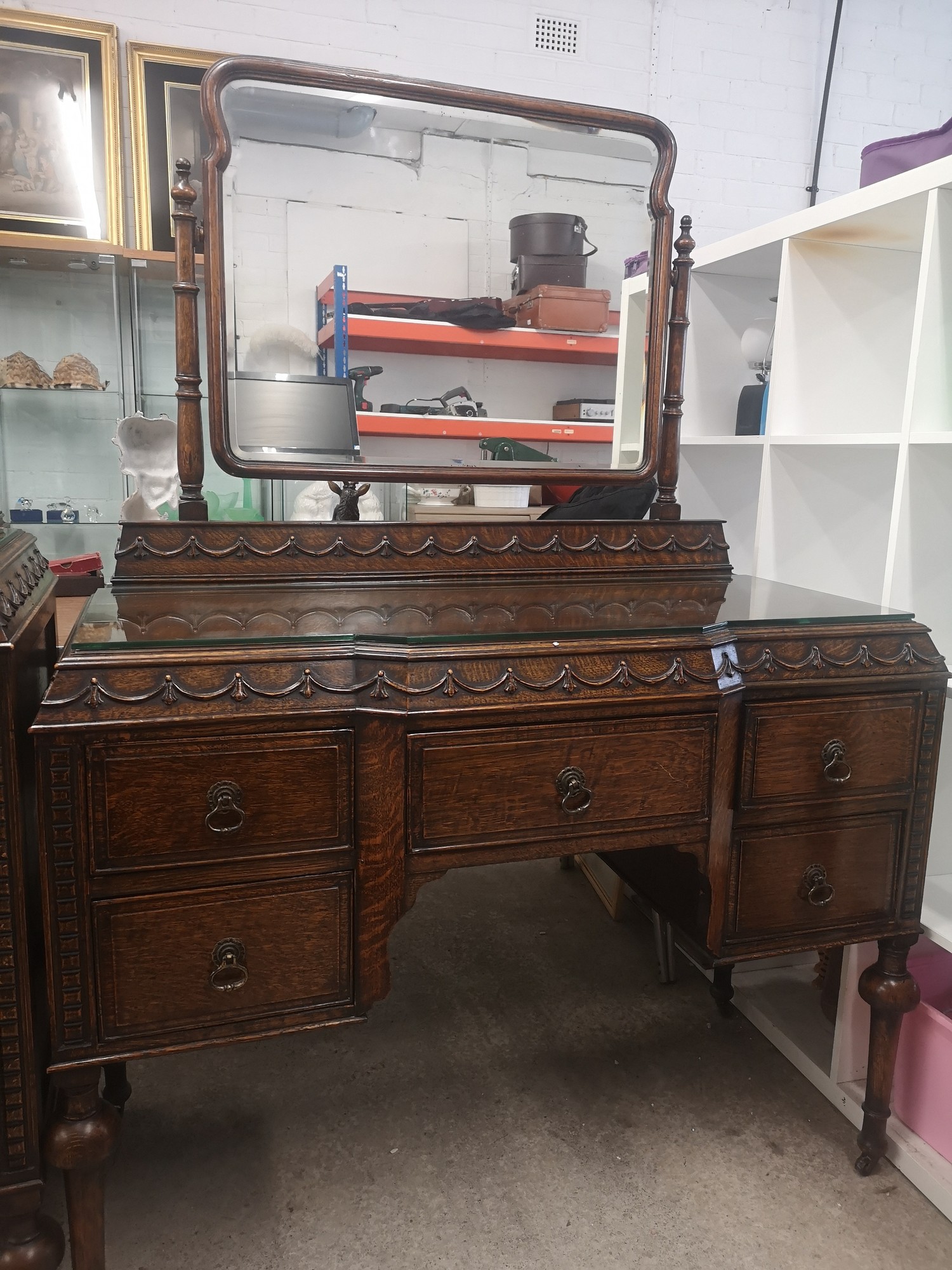 1900s Dark oak dressing table with mirror.