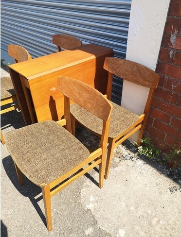 Teak drop table with 6 chairs. - Image 5 of 5