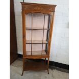 Beautiful Edwardian Inlaid 3 section display cabinet with inlays to top.