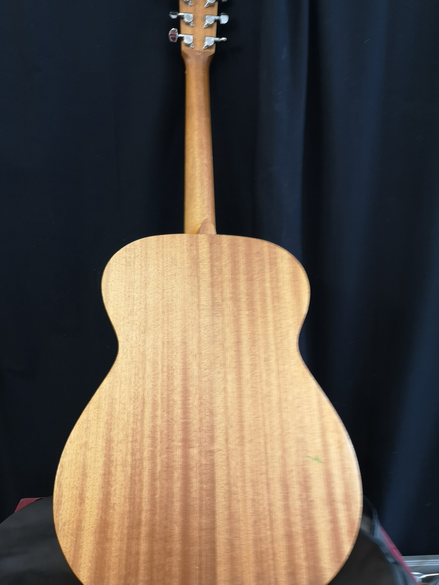 Tanglewood acoustic guitar. In very good Condition. - Image 2 of 4