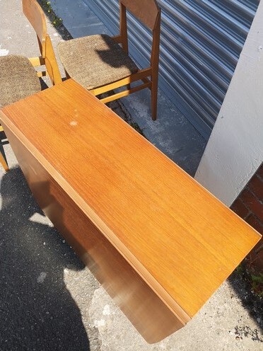 Teak drop table with 6 chairs. - Image 3 of 5