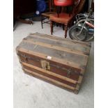 Late 1900s Saratoga Trunk. No fitted interior.