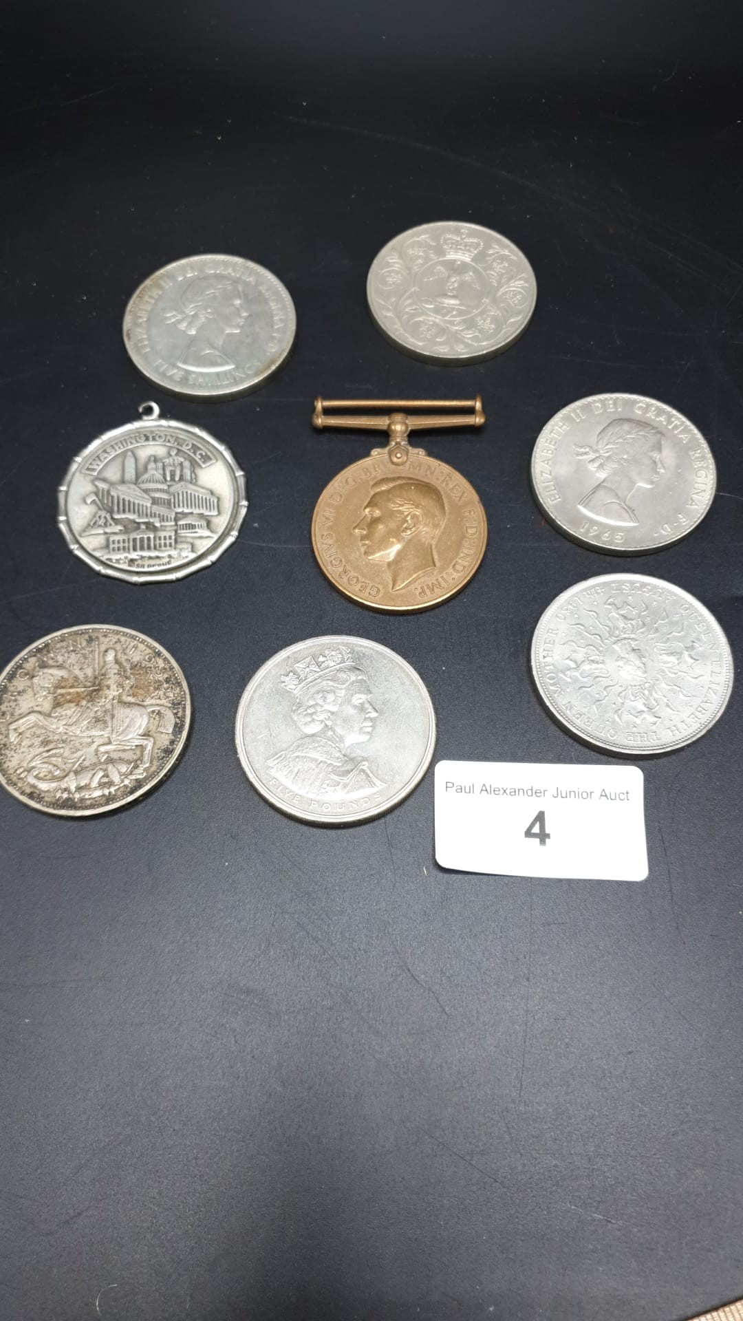 Selection of coins to include £5 coin and Special Consabulary Medal