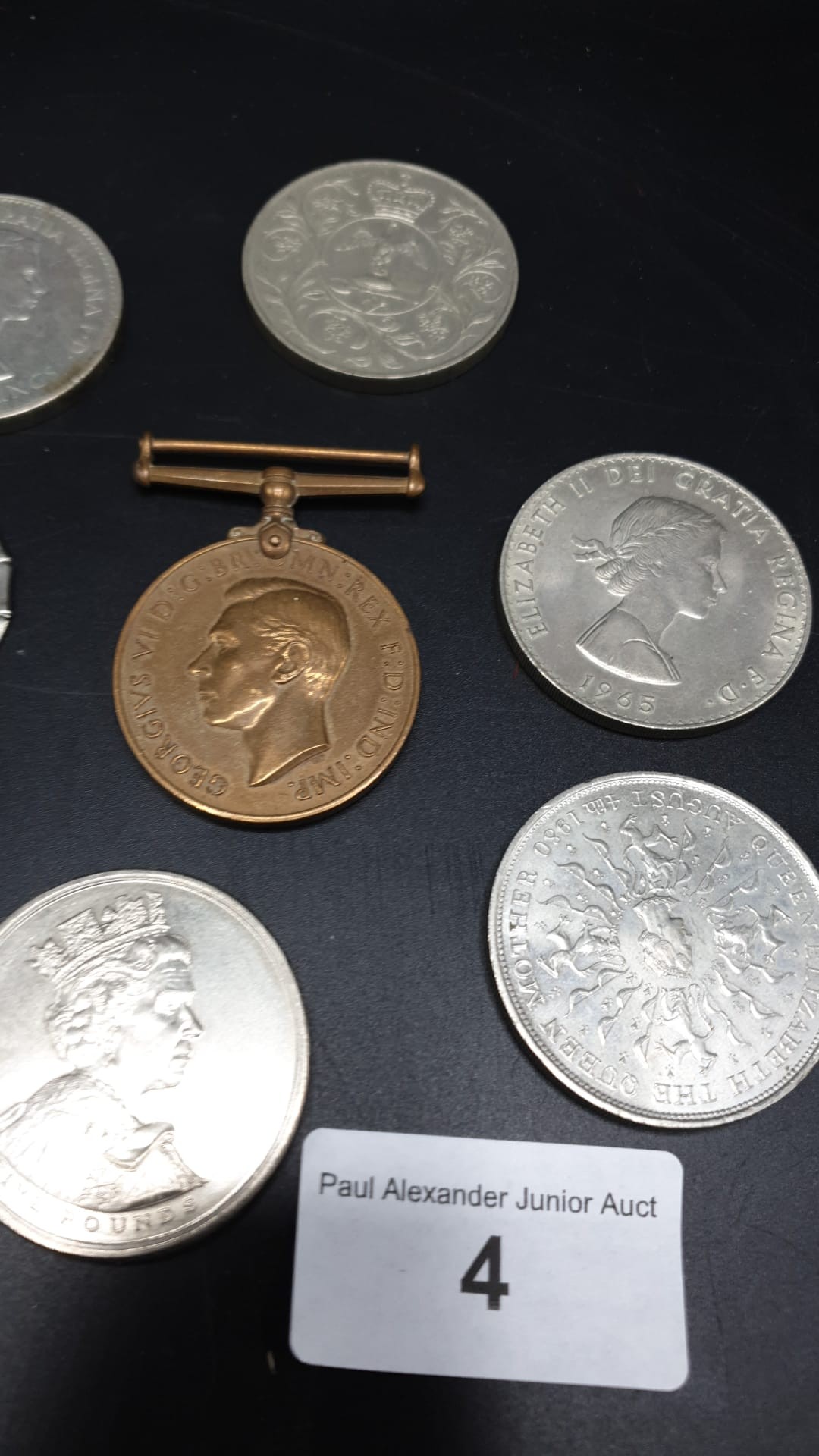 Selection of coins to include £5 coin and Special Consabulary Medal - Image 3 of 4