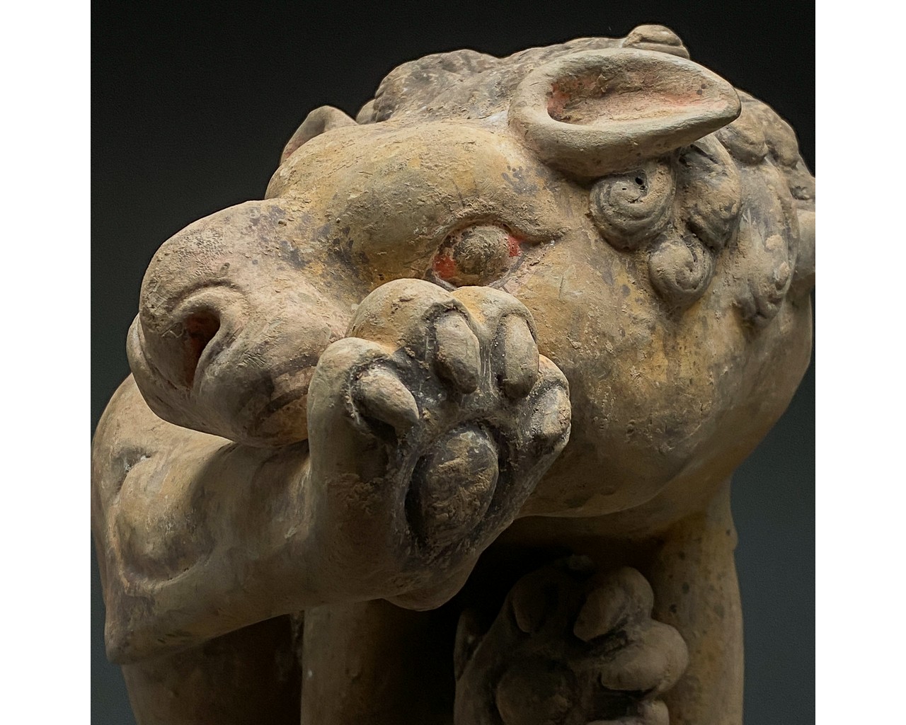 LARGE CHINESE TANG DYNASTY POTTERY LION - TL TESTED - Image 4 of 7