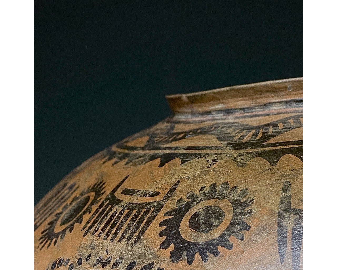 INDUS VALLEY PAINTED POTTERY VESSEL - Image 7 of 7