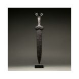 HELLENISTIC PERIOD IRON SHORT SWORD WITH HANDLE