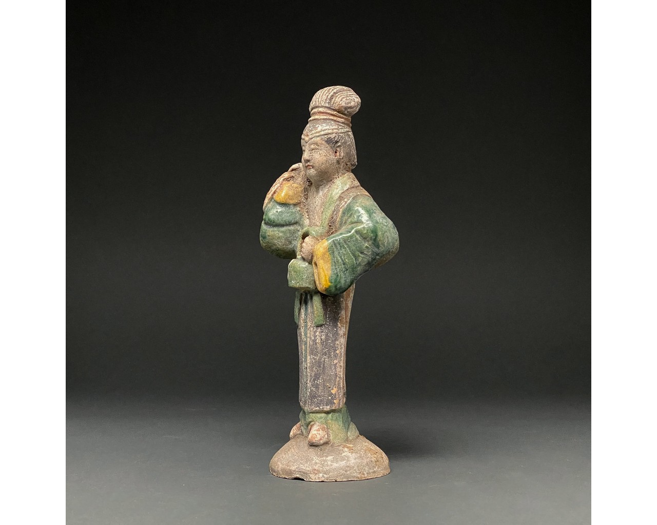 CHINA, MING DYNASTY GLAZED POTTERY LADY - Image 2 of 6