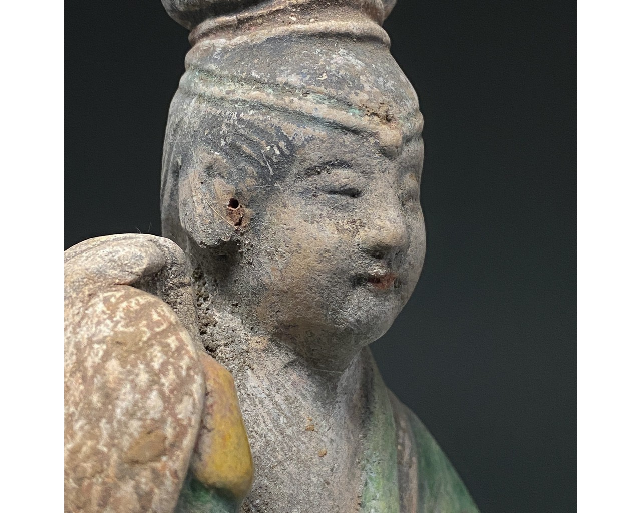 CHINA, MING DYNASTY GLAZED POTTERY LADY - Image 6 of 6