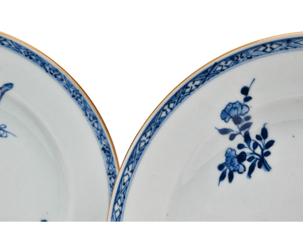 FIVE CHINESE BLUE AND WHITE PORCELAIN PLATES - Image 5 of 6