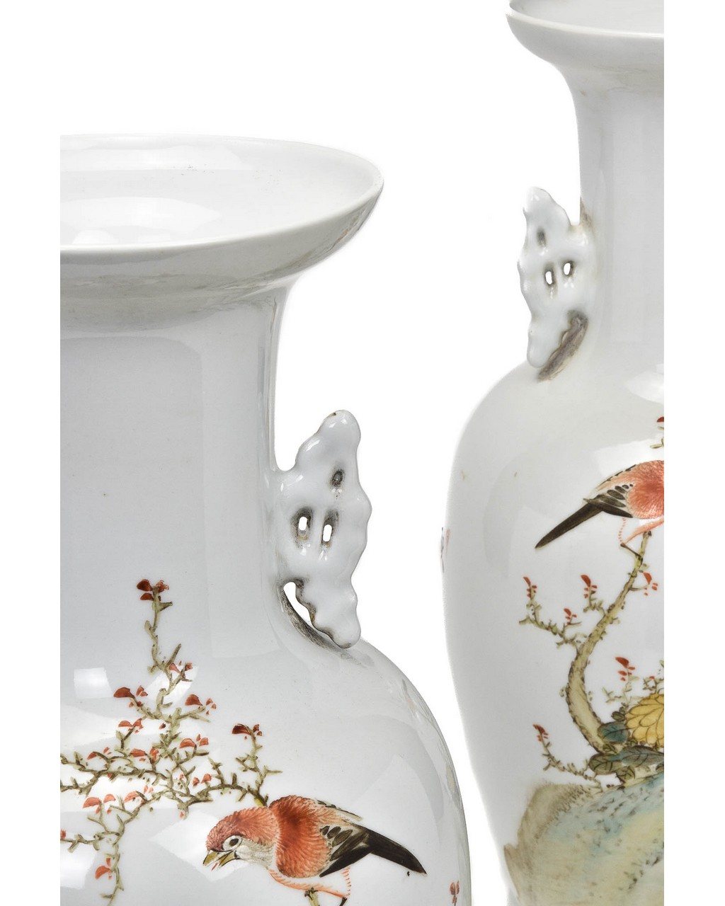 PAIR OF LARGE CHINESE PORCELAIN VASES - Image 7 of 9