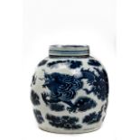 CHINESE BLUE AND WHITE PORCELAIN JAR