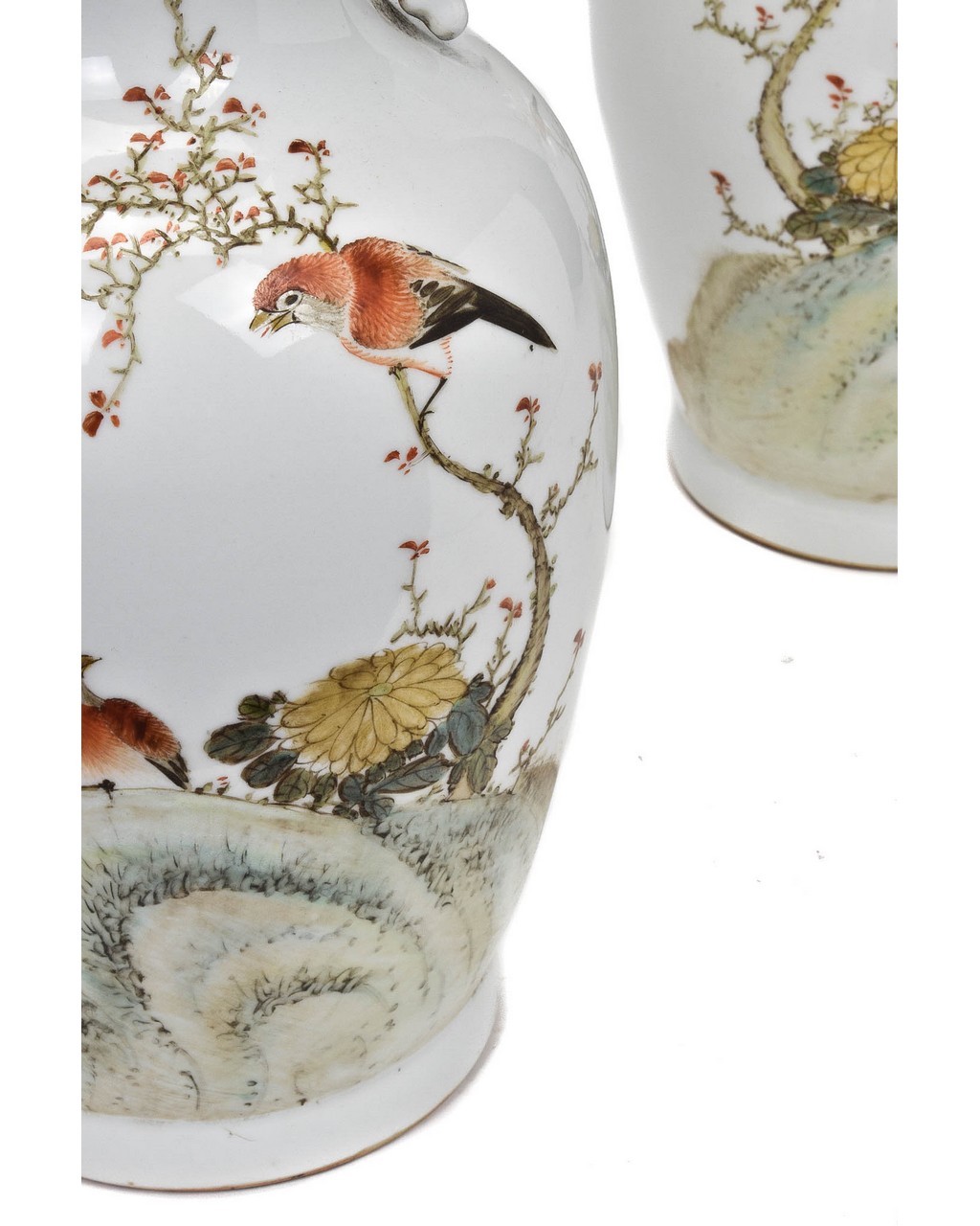 PAIR OF LARGE CHINESE PORCELAIN VASES - Image 8 of 9