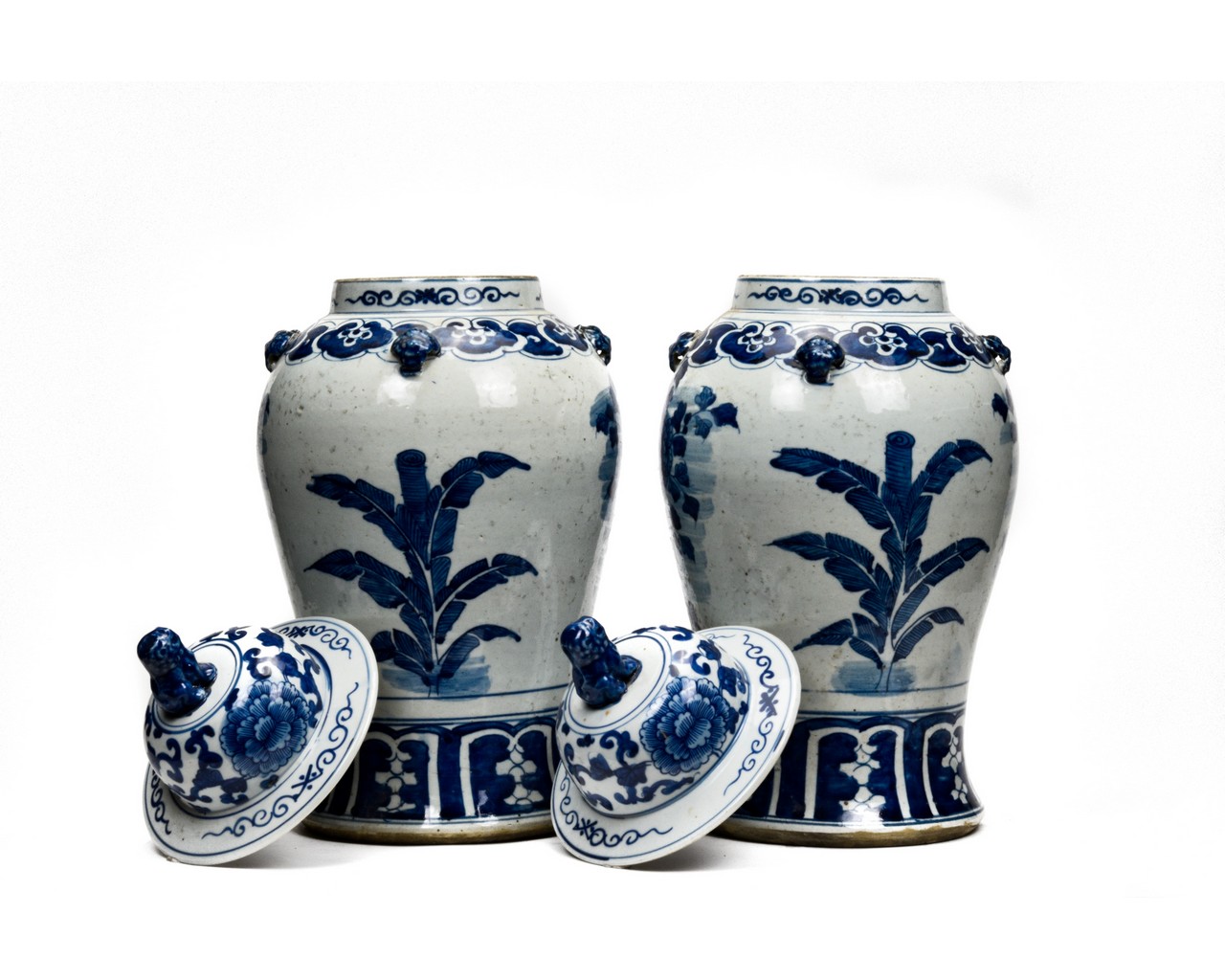 PAIR OF CHINESE BLUE AND WHITE PORCELAIN JARS - Bild 3 aus 9