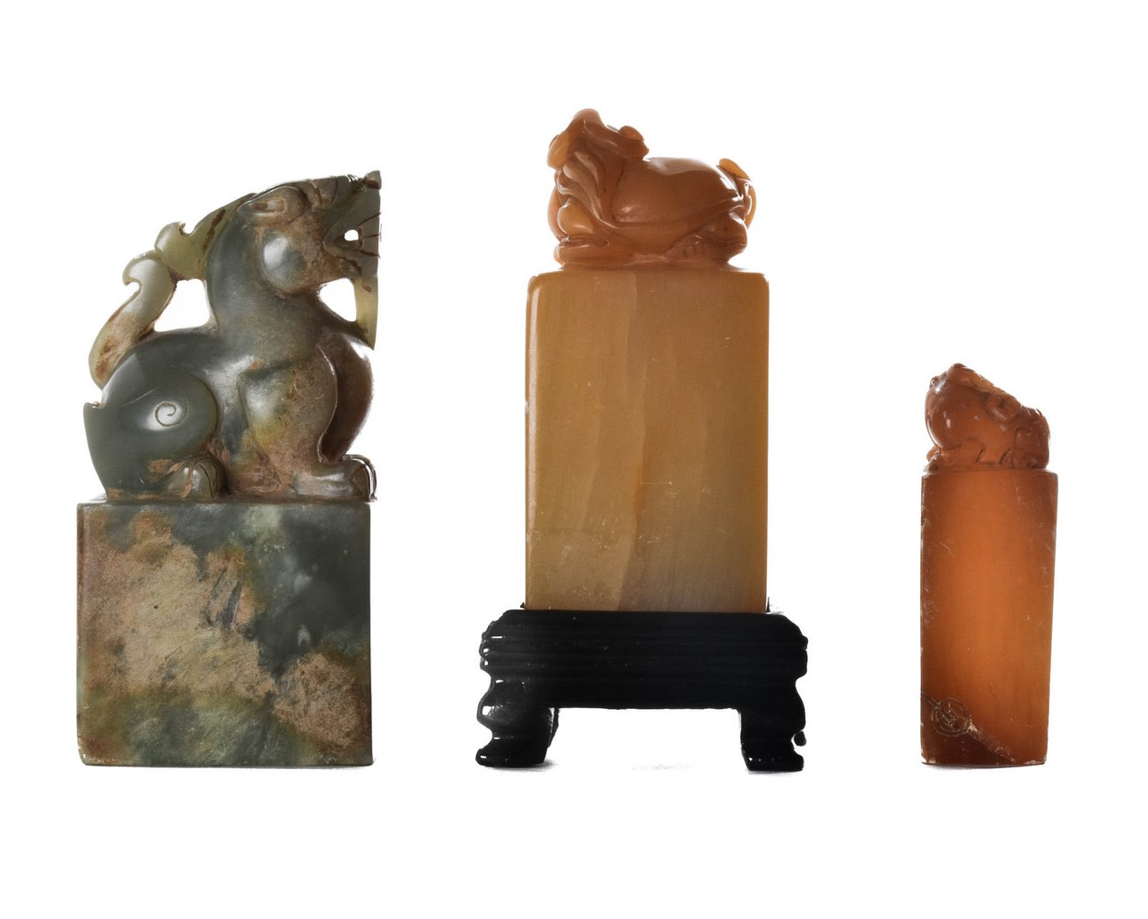 COLLECTION OF THREE CHINESE SHOUSHAN STONE SEALS - Image 4 of 8
