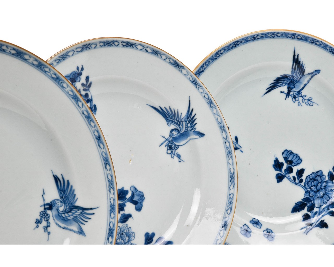 FIVE CHINESE BLUE AND WHITE PORCELAIN PLATES - Image 4 of 6