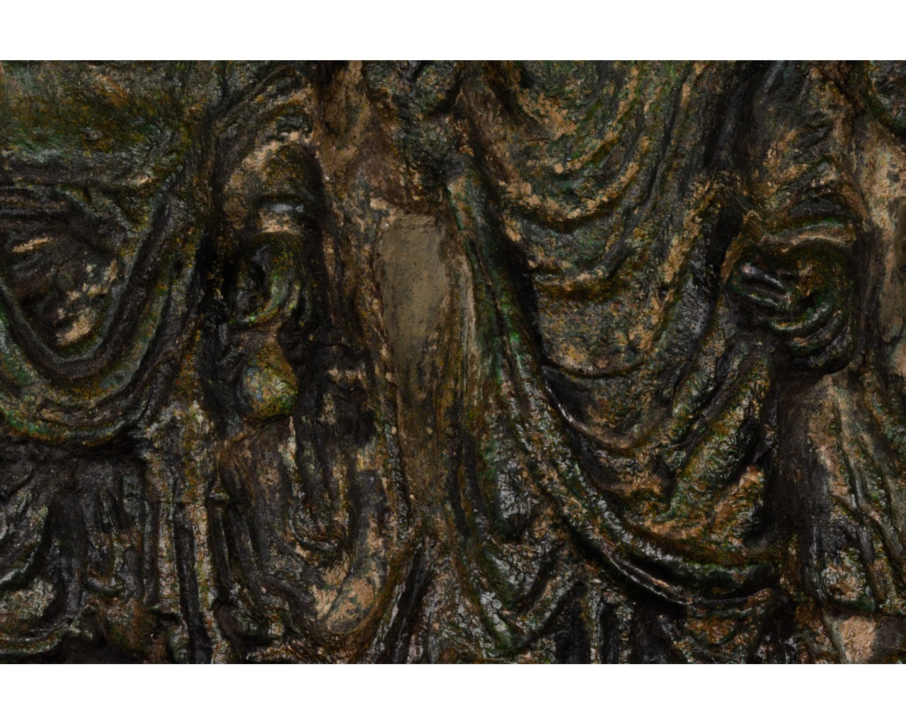 GANDHARA BRONZE FRIEZE PLAQUE WITH BUDDHA - Image 7 of 7