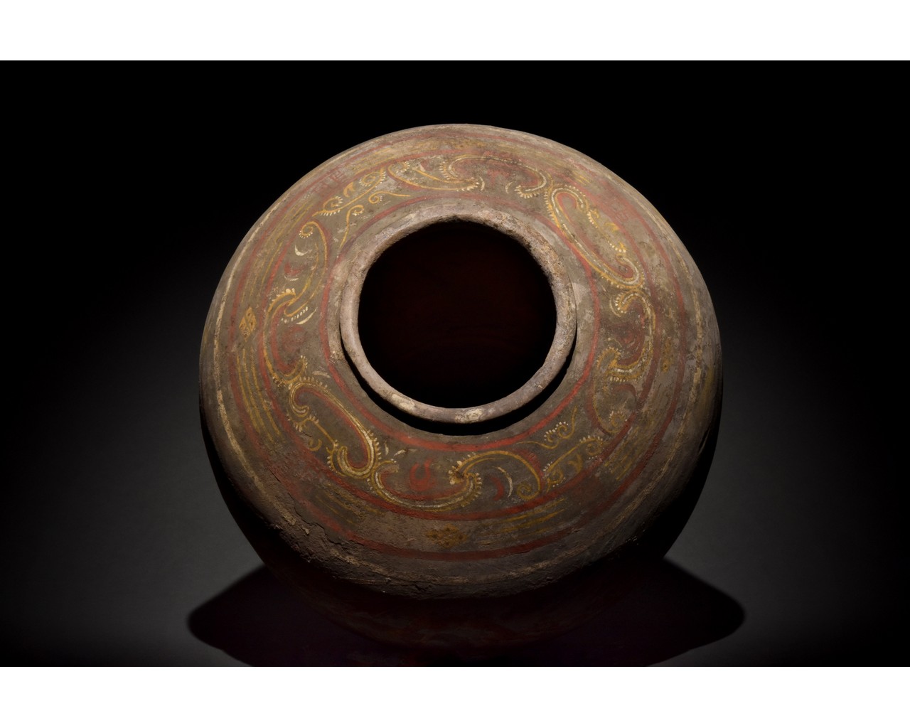 RARE CHINESE HAN DYNASTY TERRACOTTA VESSEL PAINTED WITH SCENES - Image 3 of 9