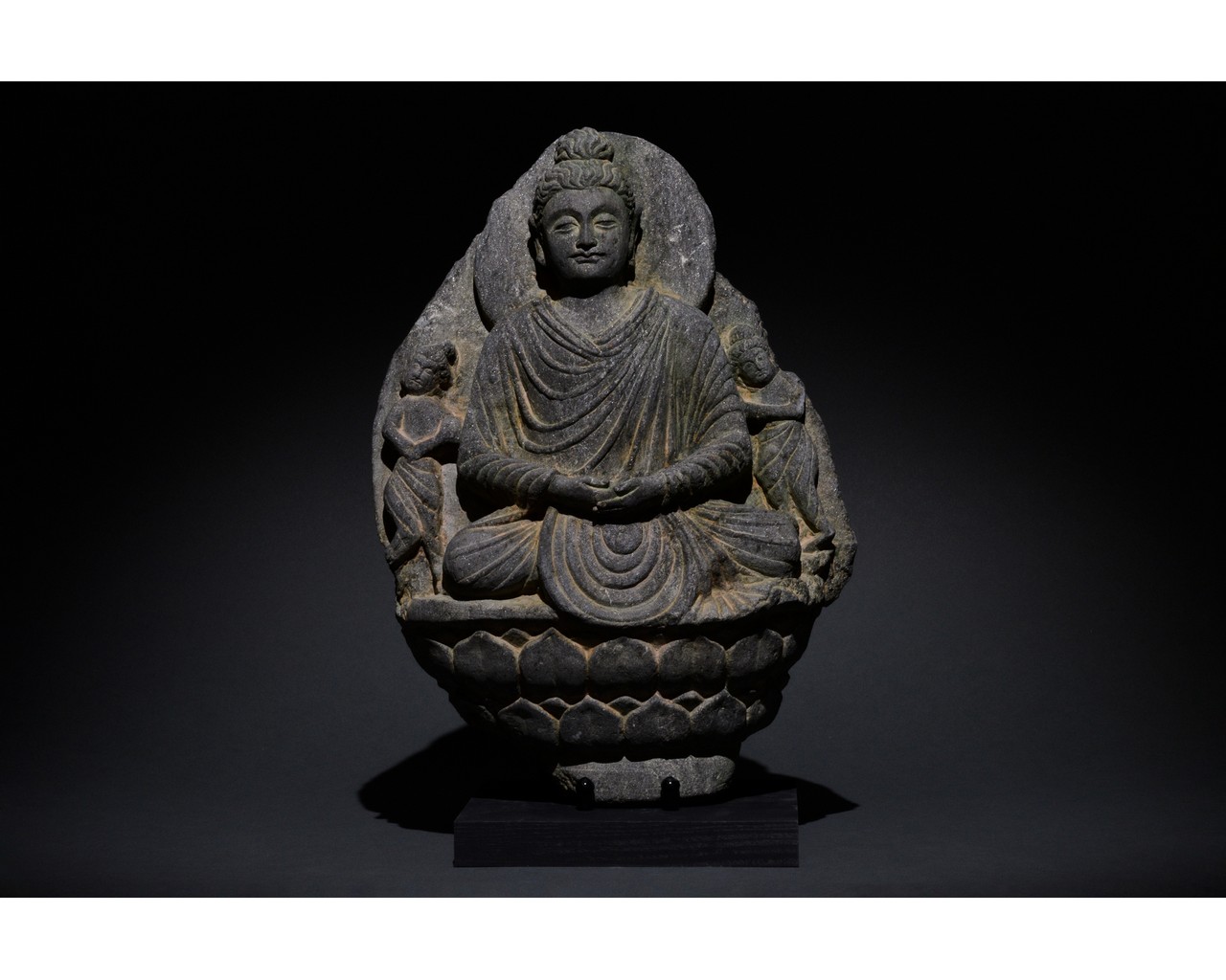 GANDHARA SCHIST STONE FIGURE OF SEATED BUDDHA