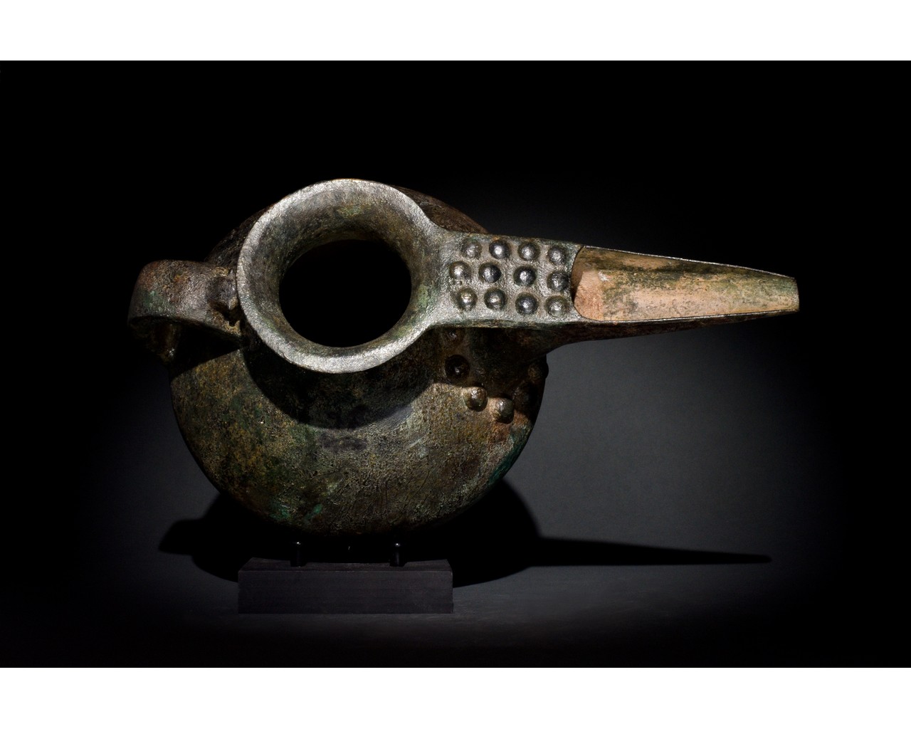 WESTERN ASIATIC BRONZE SPOUTED VESSEL - Image 3 of 9