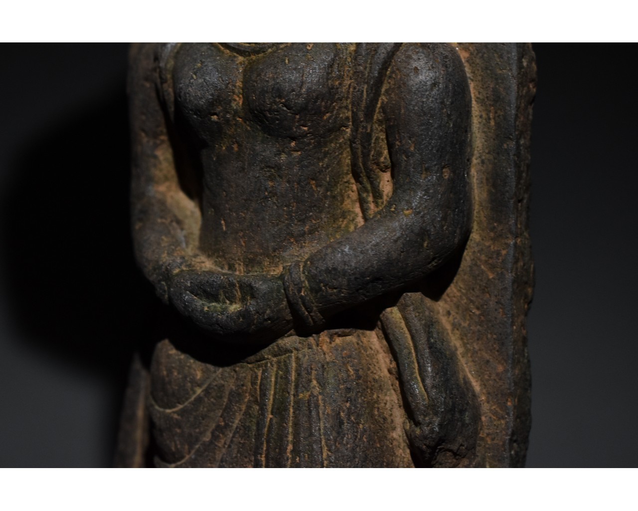 GANDHARA SCHIST STONE STANDING FIGURE - Image 7 of 8