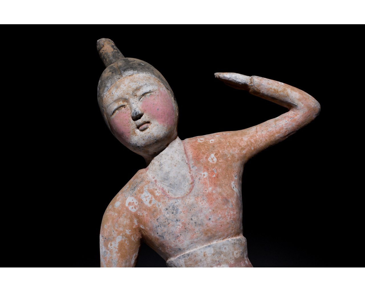 CHINESE TANG DYNASTY TERRACOTTA DANCING LADY - Image 5 of 7