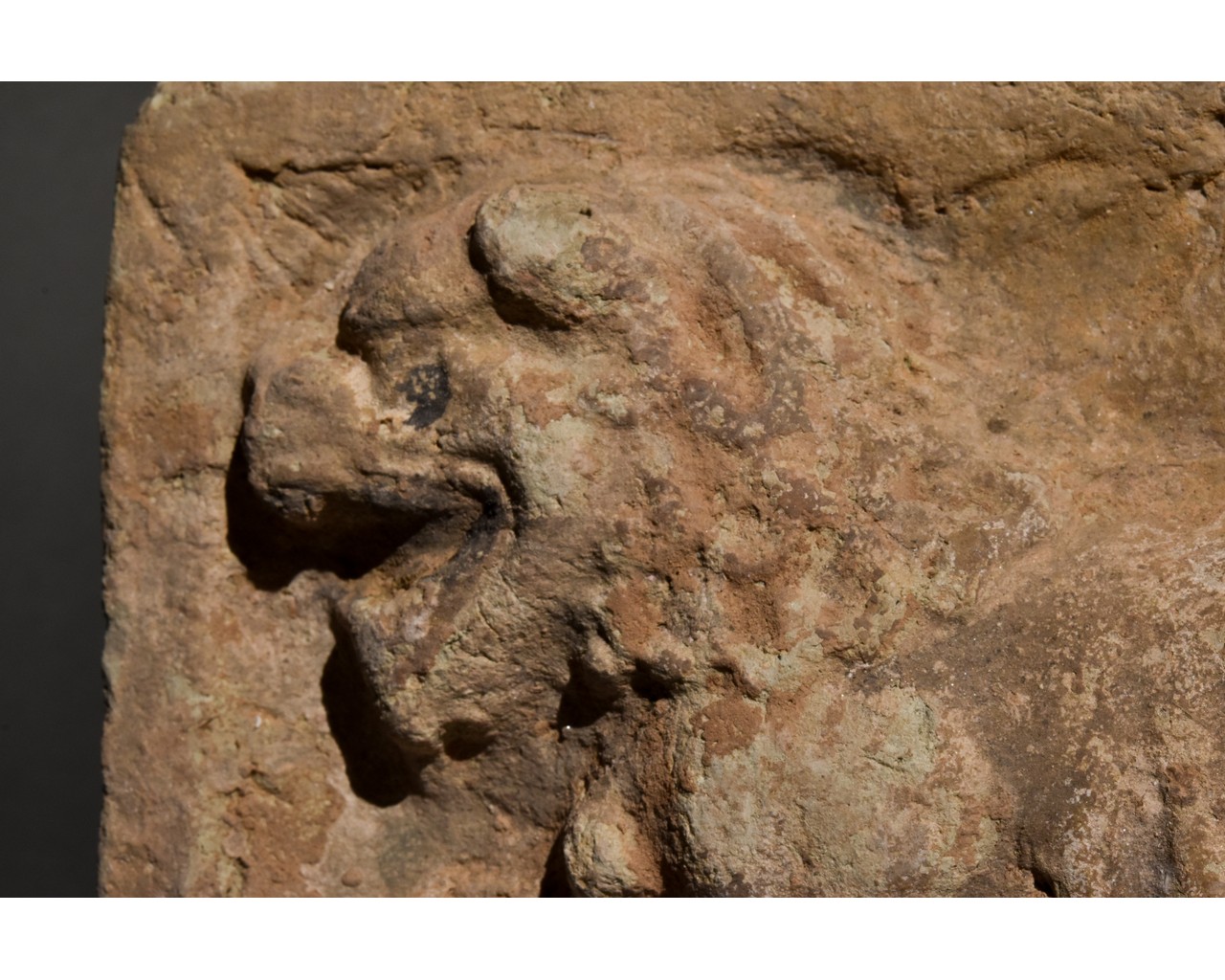 PAIR OF CHINESE SONG DYNASTY TERRACOTTA BRICKS WITH LIONS - Image 8 of 10