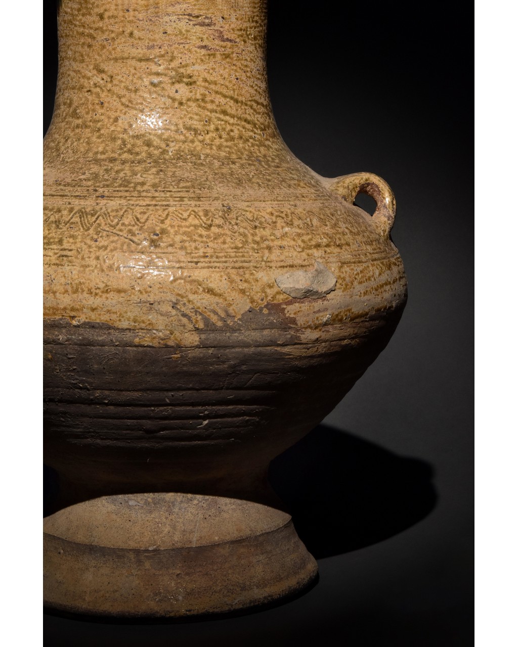 CHINESE HAN DYNASTY TERRACOTTA VESSEL - Image 11 of 12