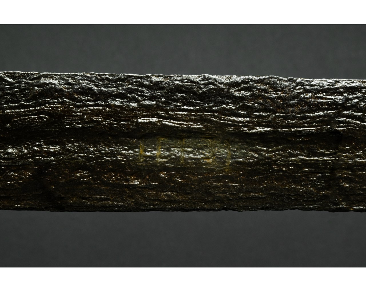 VIKING IRON SWORD WITH HANDLE - Image 6 of 6