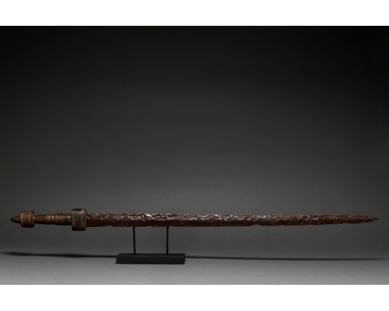 ROMAN IRON SPATHA SWORD - Image 2 of 8