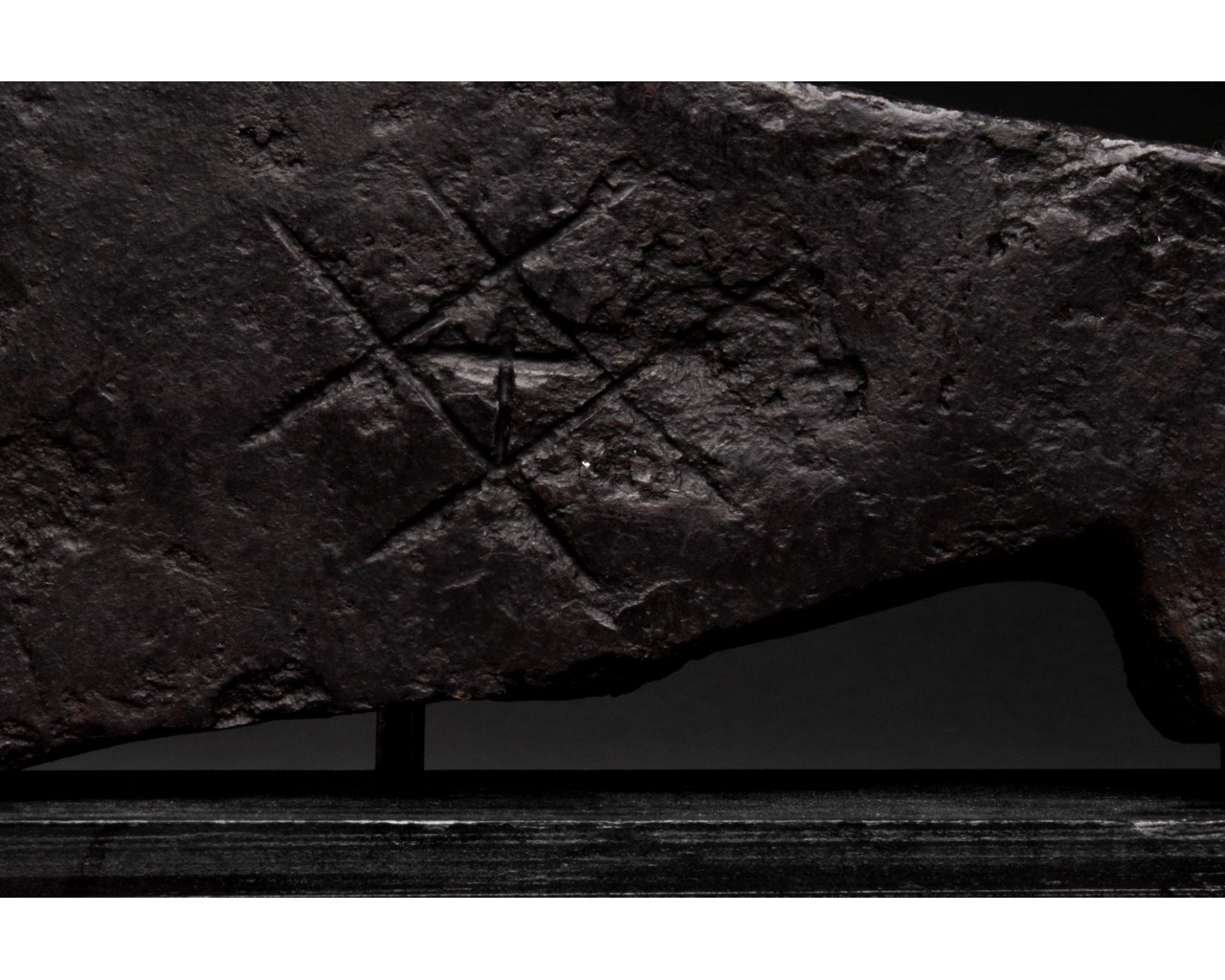 VIKING IRON BATTLE AXE HEAD - Image 7 of 8