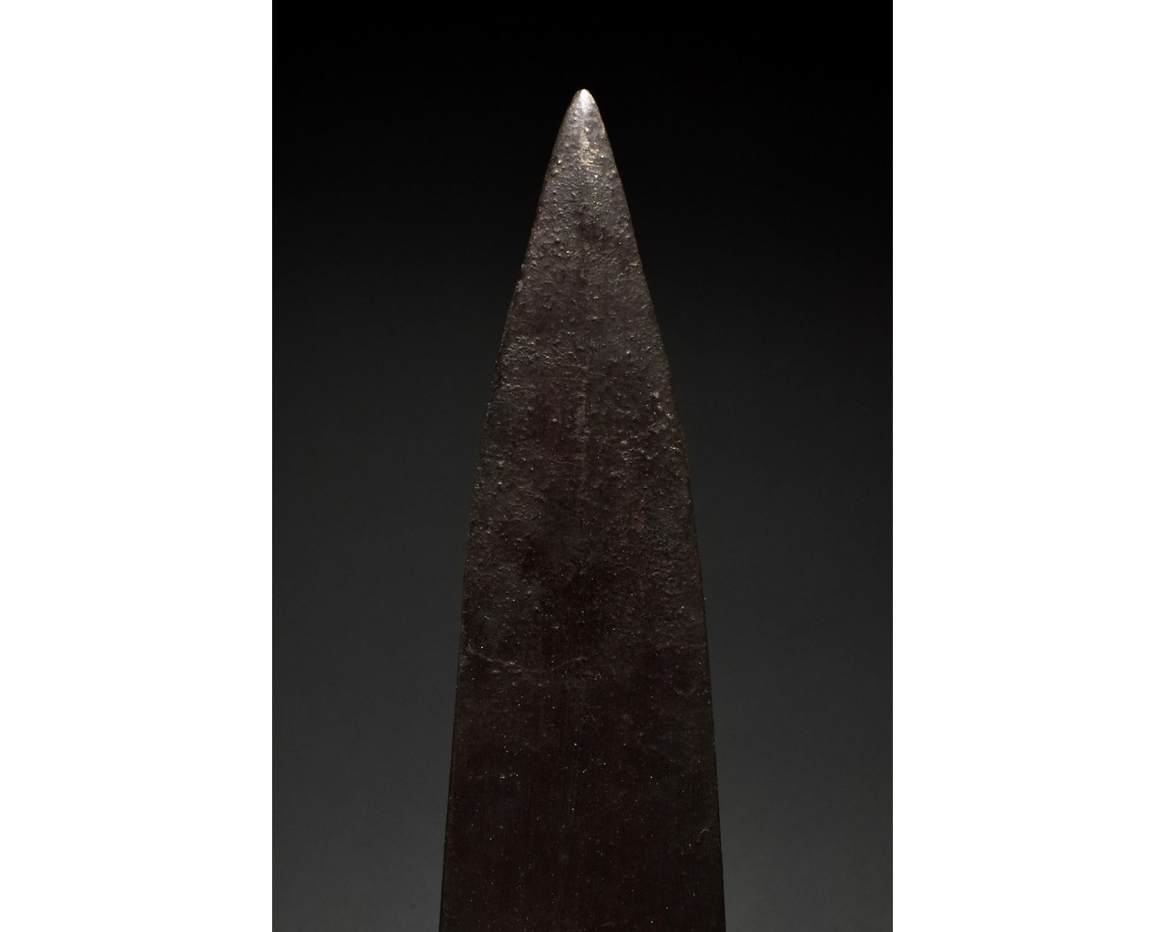 LARGE MEDIEVAL IRON SPEAR HEAD - Image 5 of 5